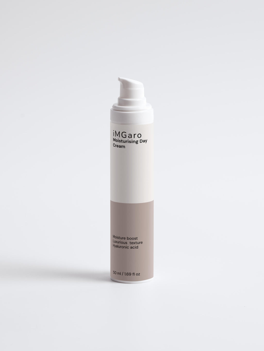 Копринена текстура на дневен крем iMGaro
