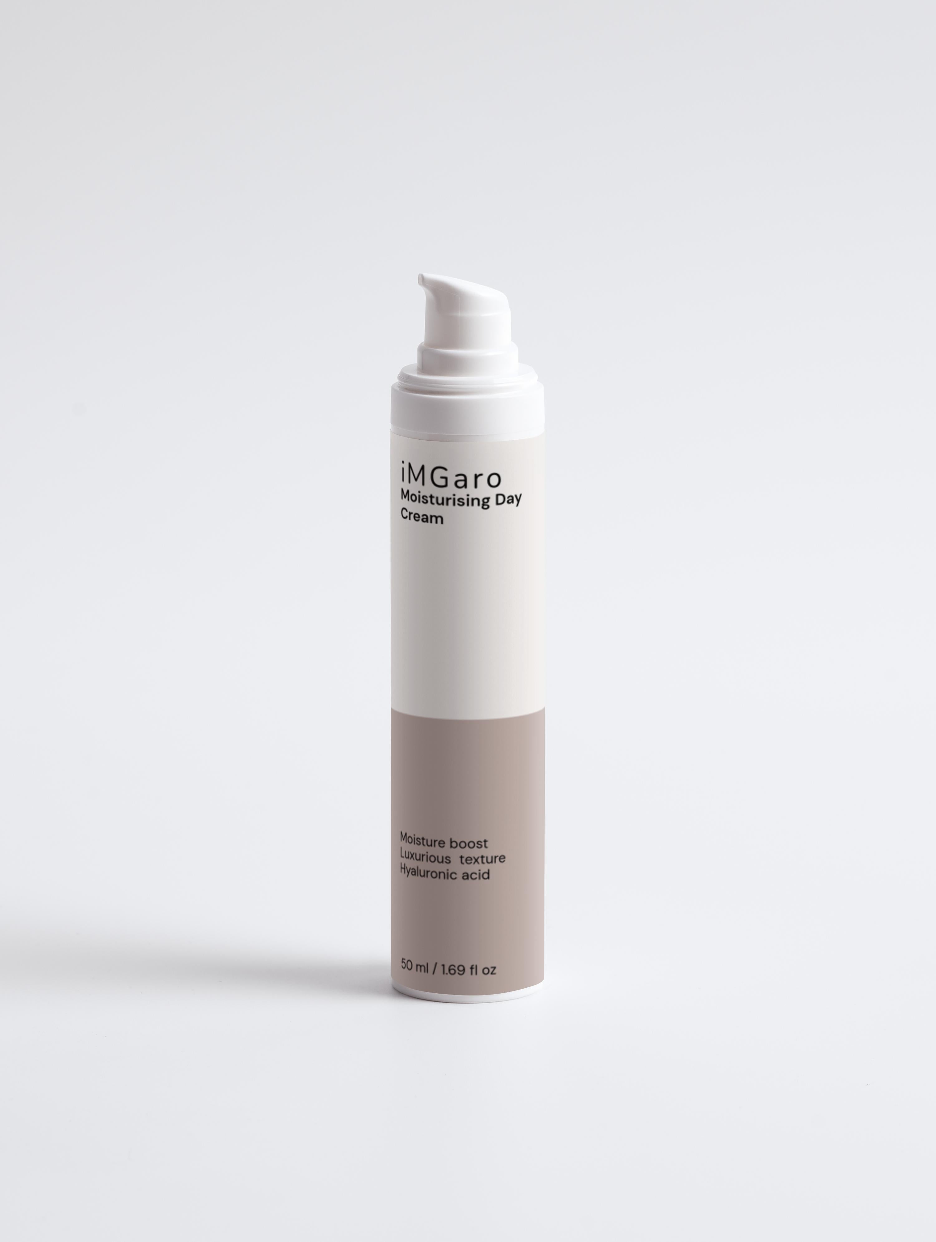 Копринена текстура на дневен крем iMGaro
